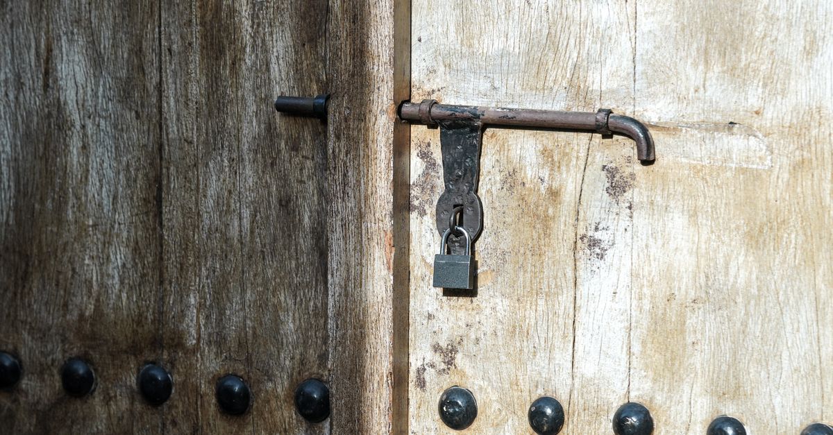 door lock repair home — Ardsley Locksmith