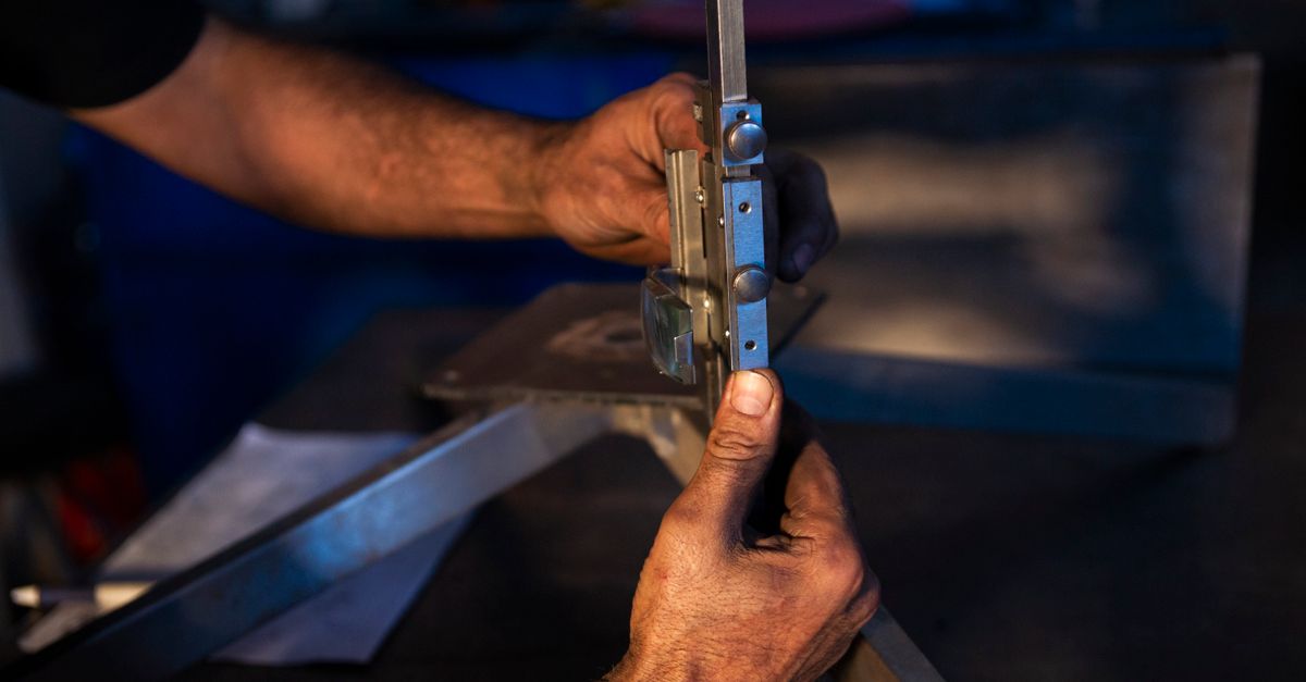 locksmith service technician — Ardsley Locksmith