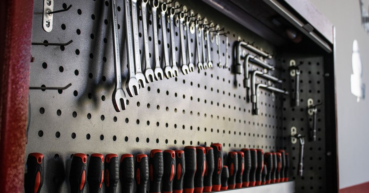 locksmith tools keys — Ardsley Locksmith