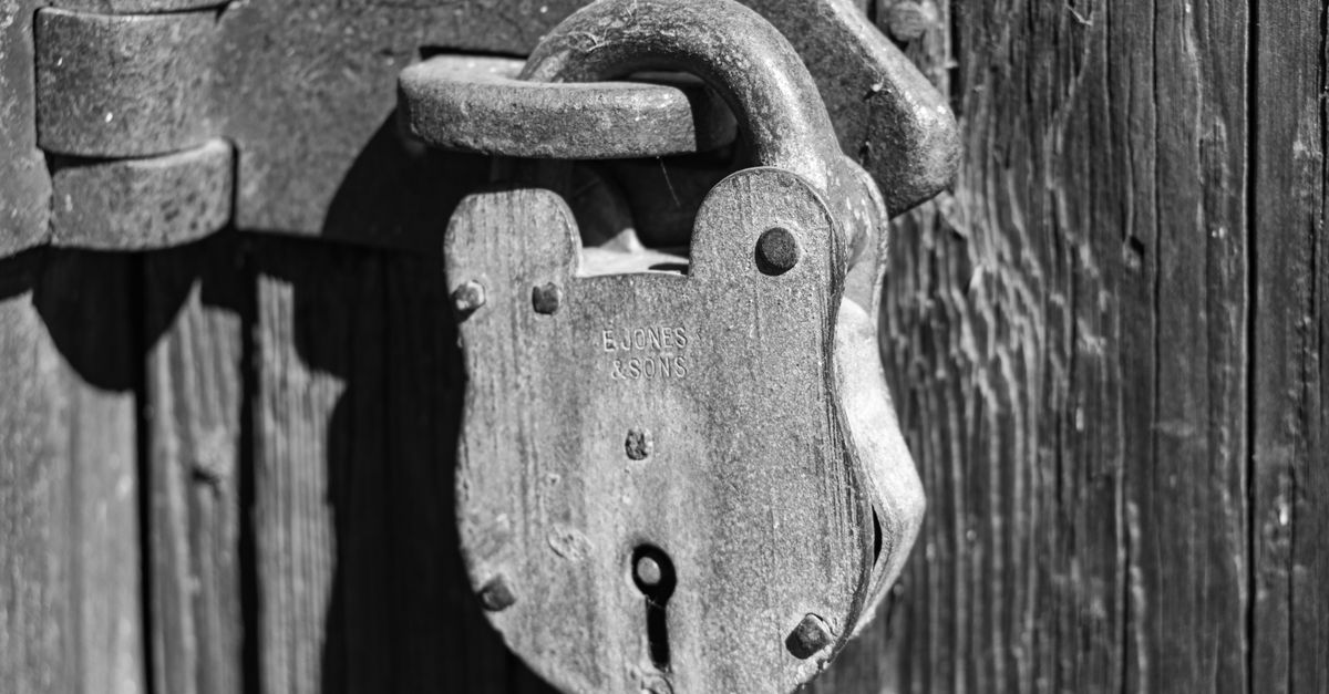 High-Security and Restricted-Key Locks That Stop Casual Copying — Ardsley Locksmith