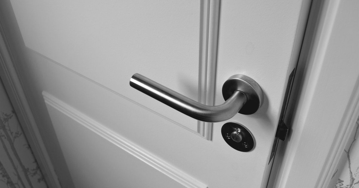 Door Knob Lock Installation: Exterior Entry Doors vs. Interior Doors — Ardsley Locksmith